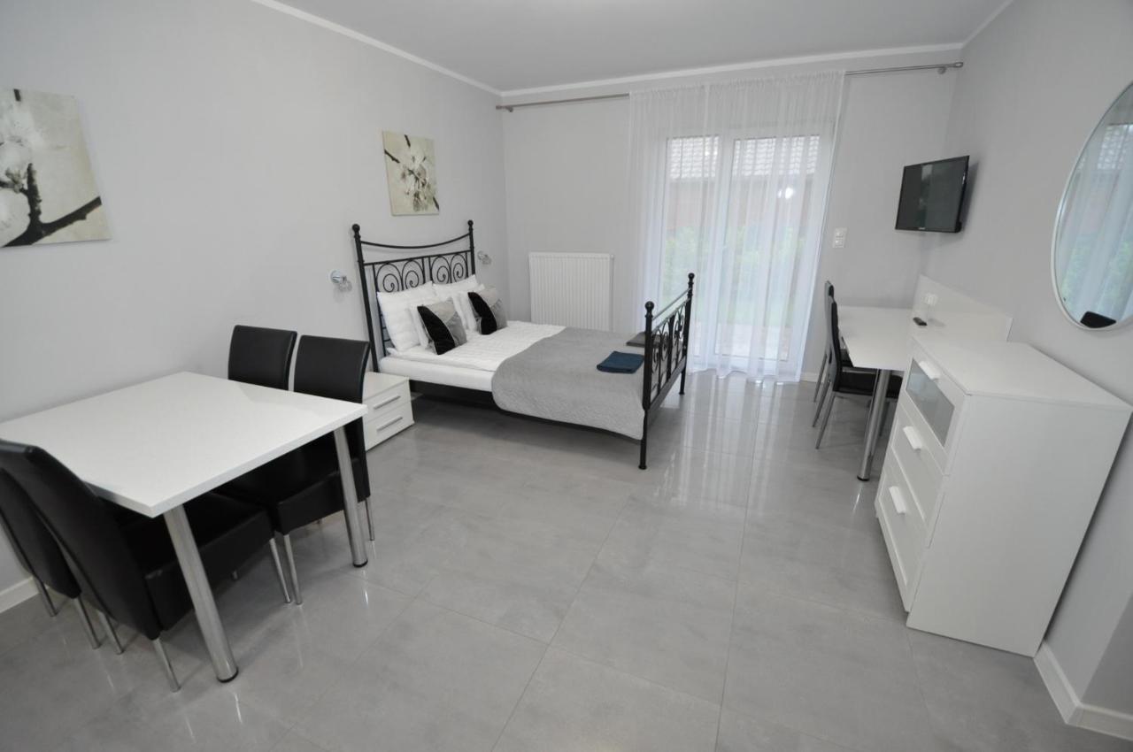 Apartamenty Pod Zaglami Mielenko Ngoại thất bức ảnh
